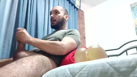 Snapshot of dinchtcams chatting on April 27, 2026, 5:55 pm Dincht online show from April 27, 2026, 5:55 pm
