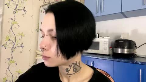 Snapshot of dinorahdamoro chatting on October 26, 2025, 8:15 pm Cate online show from October 26, 2025, 8:15 pm