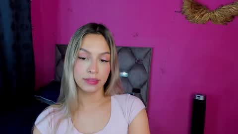 Snapshot of dione_sexyy chatting on March 2, 2025, 10:14 am IG dionemontecarlo19 online show from March 2, 2025, 10:14 am