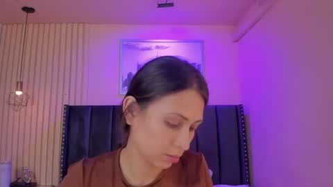 Cristal  online show from July 15, 2026, 2:17 am