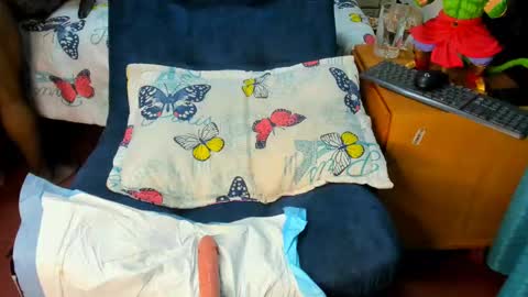 diosadeldeseo online show from September 13, 2025, 3:56 pm