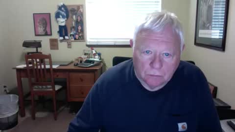 dirtrider195080438 online show from April 20, 2026, 10:11 pm