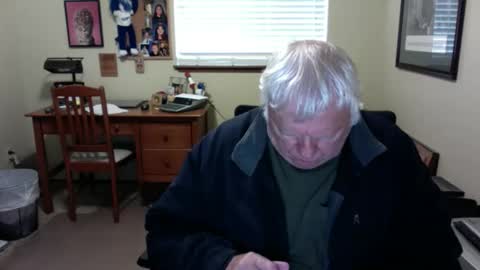 dirtrider195080438 online show from June 8, 2026, 4:40 pm