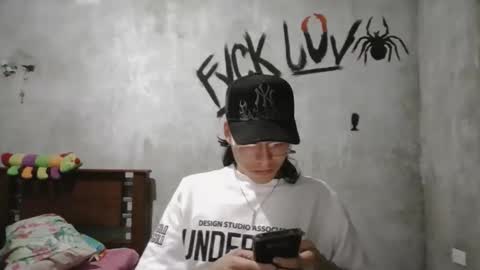 dirty model online show from April 11, 2026, 8:07 am