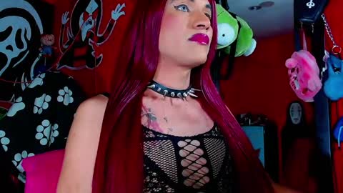 dirtydanezka online show from May 20, 2026, 8:37 pm