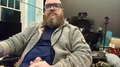 dirtyironrodreborn online show from December 18, 2025, 4:51 am