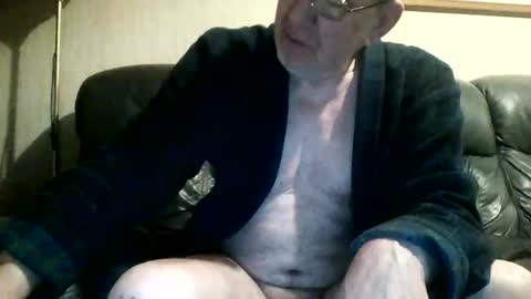 Snapshot of discovery63 chatting on December 17, 2024, 6:53 pm discovery63 online show from December 17, 2024, 6:53 pm