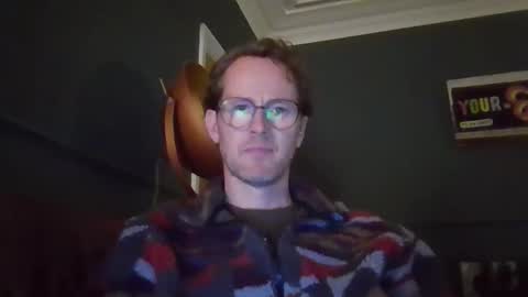 Snapshot of discovery_99 chatting on October 4, 2025, 9:46 pm discovery_99 online show from October 4, 2025, 9:46 pm