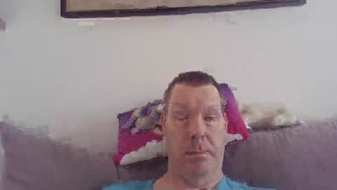 Snapshot of disney0988 chatting on April 1, 2026, 8:37 am disney0988 online show from April 1, 2026, 8:37 am