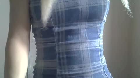 Snapshot of ditamilton chatting on October 12, 2025, 12:48 pm DitaMilton online show from October 12, 2025, 12:48 pm