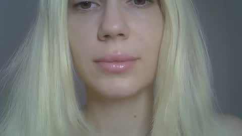 DitaMilton online show from April 6, 2026, 11:55 am