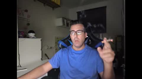 Snapshot of ditos_c chatting on October 27, 2025, 8:29 am ditos_c online show from October 27, 2025, 8:29 am