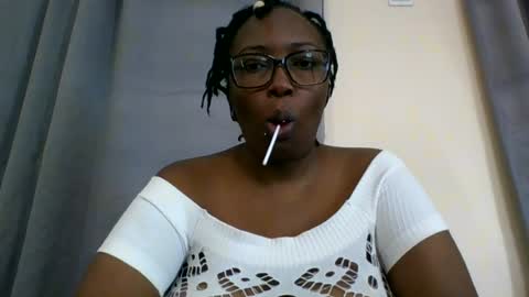diva223306 online show from July 7, 2026, 12:09 pm