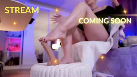 Snapshot of divine_kim chatting on June 9, 2026, 12:11 am Miss Kim online show from June 9, 2026, 12:11 am