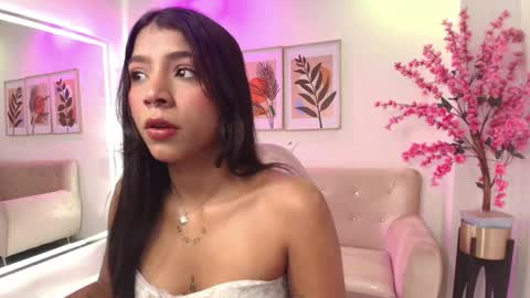 Cloe  online show from March 2, 2026, 11:28 am