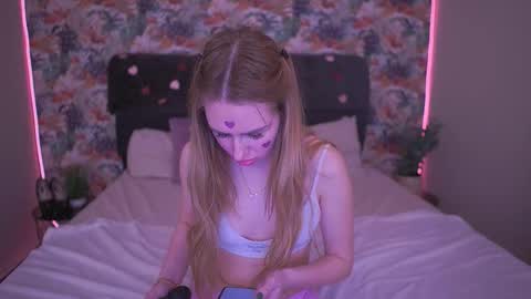 Snapshot of divinejasss chatting on February 18, 2026, 6:09 am DivineJasss online show from February 18, 2026, 6:09 am