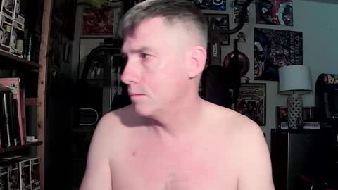 dix_handley_50 online show from January 29, 2025, 2:10 pm