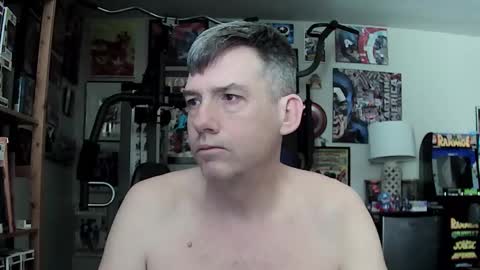 dix_handley_50 online show from February 14, 2025, 3:26 pm