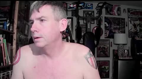 dix_handley_50 online show from October 27, 2025, 12:31 pm