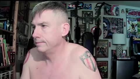 dix_handley_50 online show from November 4, 2025, 1:43 pm