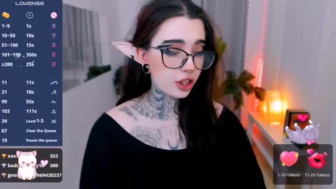 Snapshot of dixipixi_ chatting on March 9, 2025, 8:40 am dixipixi_ online show from March 9, 2025, 8:40 am