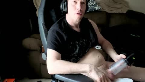 Hansel and Gretle online show from April 20, 2026, 3:48 pm