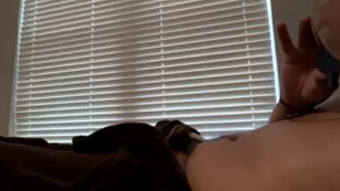 dj9469615 online show from December 15, 2025, 3:05 pm