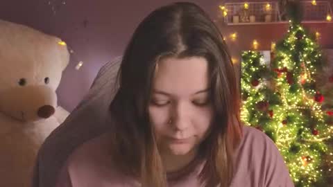 Jenia online show from December 15, 2025, 3:22 am