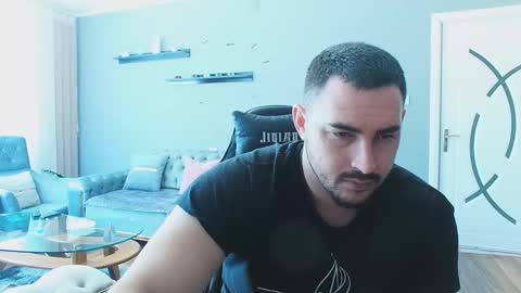 Snapshot of djmute chatting on December 18, 2025, 9:59 am STR8 BOYv online show from December 18, 2025, 9:59 am