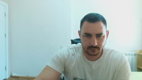 Snapshot of djmute chatting on June 18, 2026, 8:14 am STR8 BOYv online show from June 18, 2026, 8:14 am