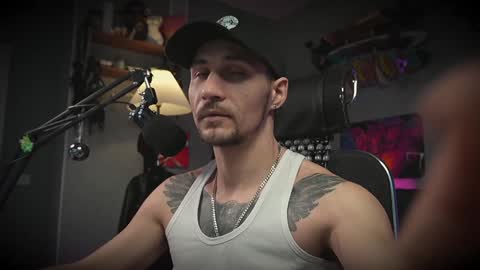 Snapshot of dl_raven chatting on January 31, 2025, 6:02 am Silverhand online show from January 31, 2025, 6:02 am