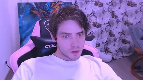 Snapshot of dmitryromanov chatting on October 15, 2025, 4:01 am Dead A online show from October 15, 2025, 4:01 am