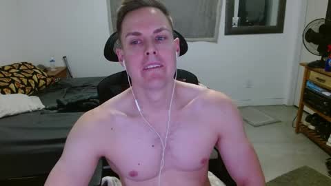 dmoney212 online show from May 9, 2026, 7:13 am