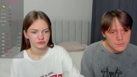 Snapshot of do_dick chatting on October 6, 2025, 4:59 pm Polly and Kiriko online show from October 6, 2025, 4:59 pm