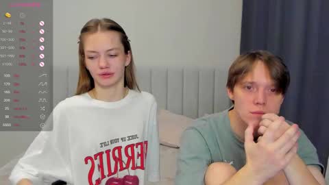 Snapshot of do_dick chatting on October 20, 2025, 8:53 pm Polly and Kiriko online show from October 20, 2025, 8:53 pm