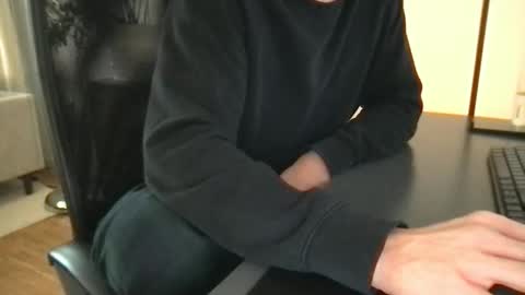 doctor_luv_69 online show from April 16, 2026, 10:05 am