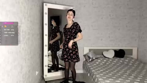 Snapshot of dodiebabikian chatting on November 17, 2025, 9:09 pm Annie PVT IS OPEN online show from November 17, 2025, 9:09 pm