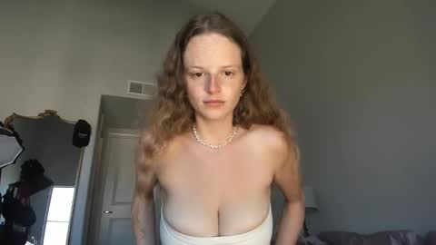 doeeyedpeach online show from March 23, 2026, 11:31 pm