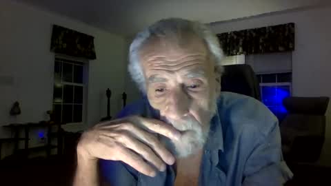 dogluc7 online show from January 29, 2025, 4:26 am