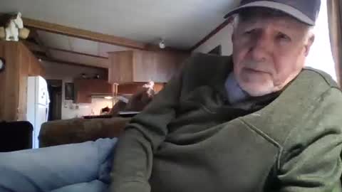 Snapshot of doingmyself69 chatting on June 5, 2026, 4:45 pm doingmyself69 online show from June 5, 2026, 4:45 pm