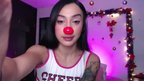 dolceclown_ online show from December 3, 2024, 7:10 am