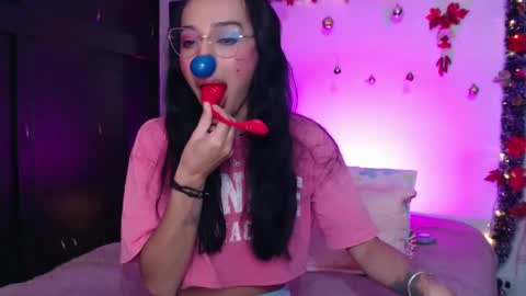 dolceclown_ online show from December 5, 2024, 1:14 am