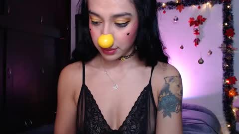 dolceclown_ online show from December 11, 2024, 3:24 am