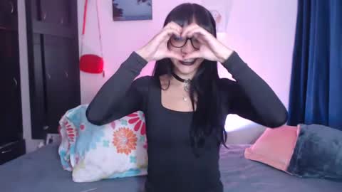 dolceclown_ online show from September 9, 2025, 3:28 am