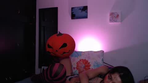 dolceclown_ online show from November 1, 2025, 6:48 am