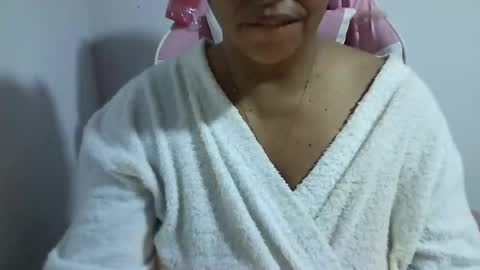 Snapshot of doll78latin chatting on October 8, 2025, 3:48 am doll78latin online show from October 8, 2025, 3:48 am