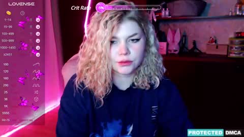 Chloe online show from December 1, 2024, 9:04 pm