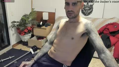 doll_kaiser online show from June 3, 2026, 11:43 pm