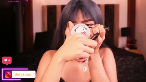 doll_kira_ online show from April 13, 2026, 2:55 pm