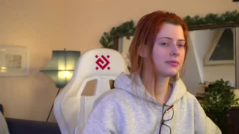 Your doll Lesli online show from January 13, 2025, 3:15 pm